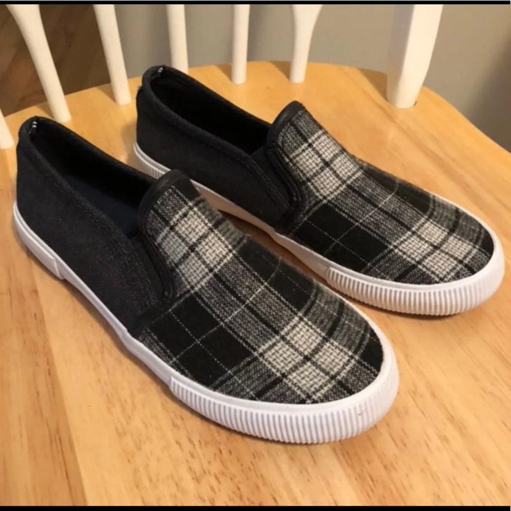 Nautica sneakers